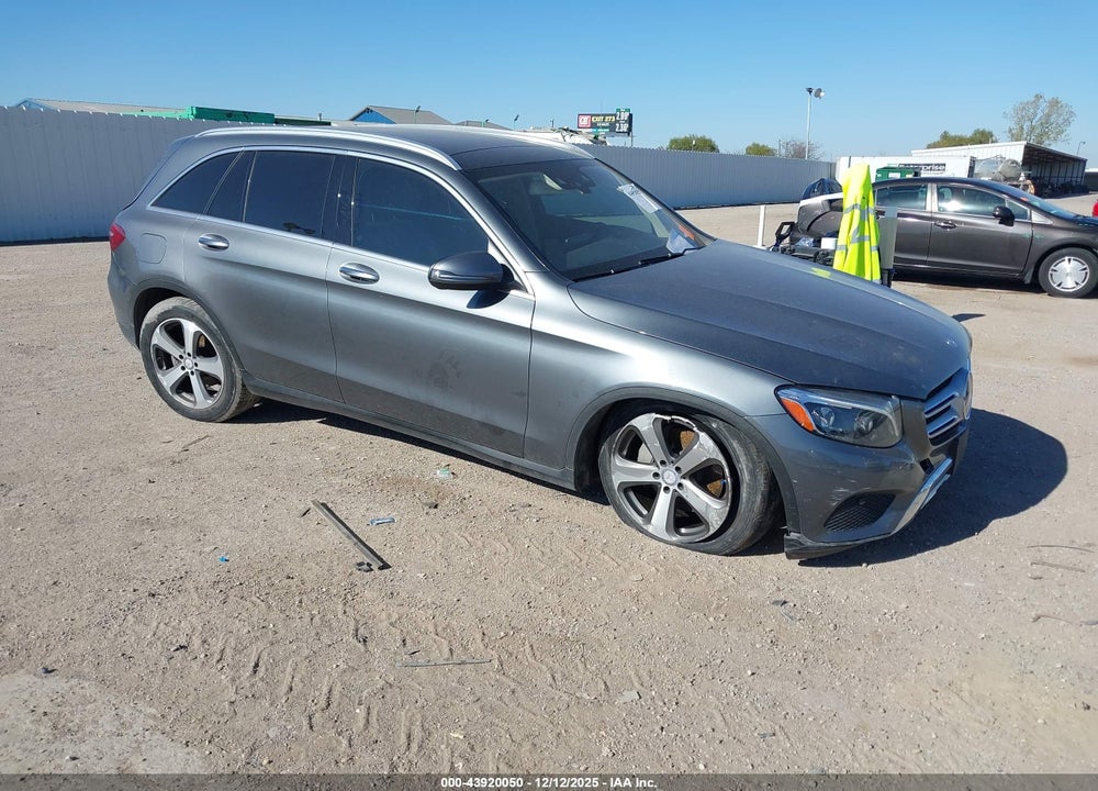 2017 MERCEDES-BENZ GLC 300 VIN: WDC0G4JB4HF184820