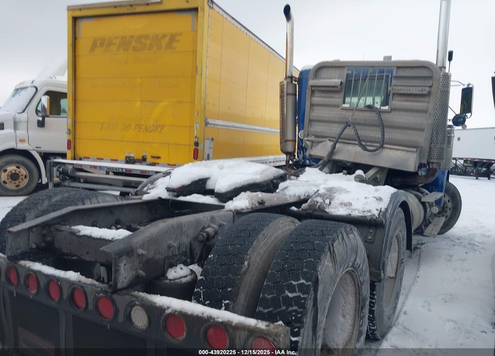 2007 FREIGHTLINER CONVENTIONAL FLD120 VIN: 1FUJALAV87DY23929