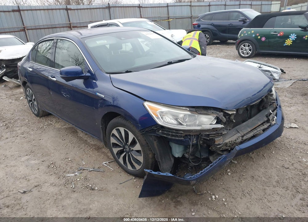 2017 HONDA ACCORD HYBRID VIN: JHMCR6F31HC004333