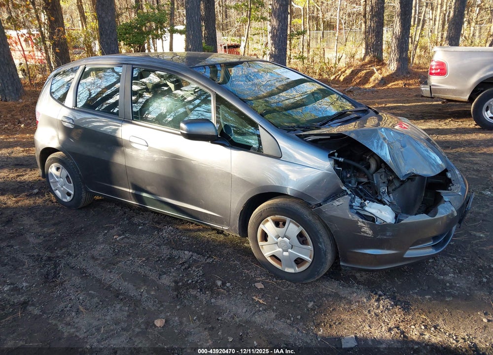 2012 HONDA FIT VIN: JHMGE8G38CC021873