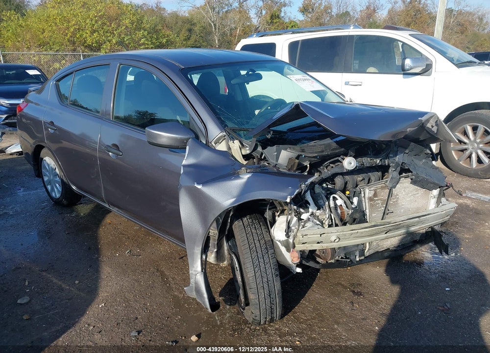 2018 NISSAN VERSA 1.6 S+ VIN: 3N1CN7AP8JL818747