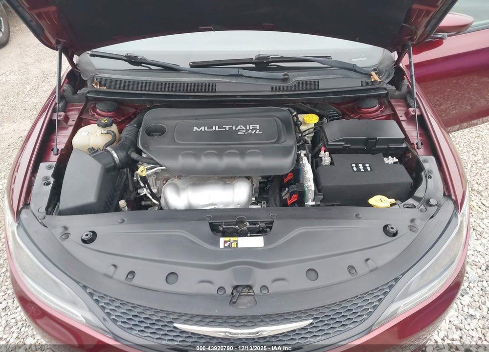 2015 CHRYSLER 200 S VIN: 1C3CCCBB2FN693478