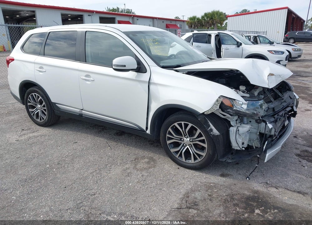 2016 MITSUBISHI OUTLANDER SE/SEL VIN: JA4AD3A36GZ063557