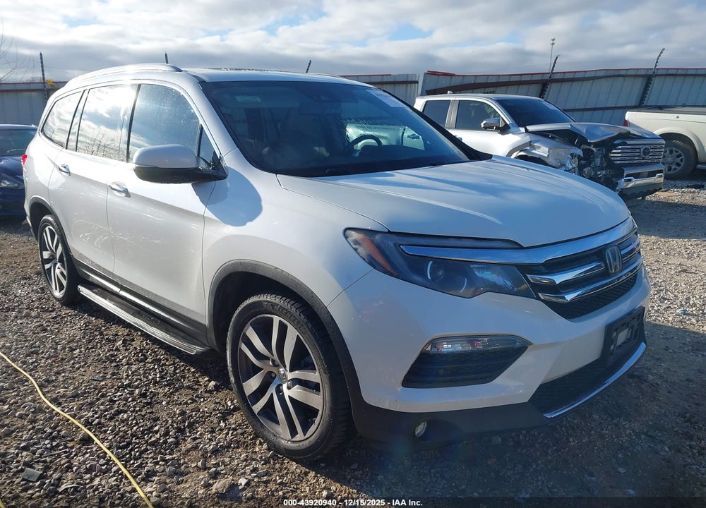 2017 HONDA PILOT ELITE VIN: 5FNYF6H06HB051539