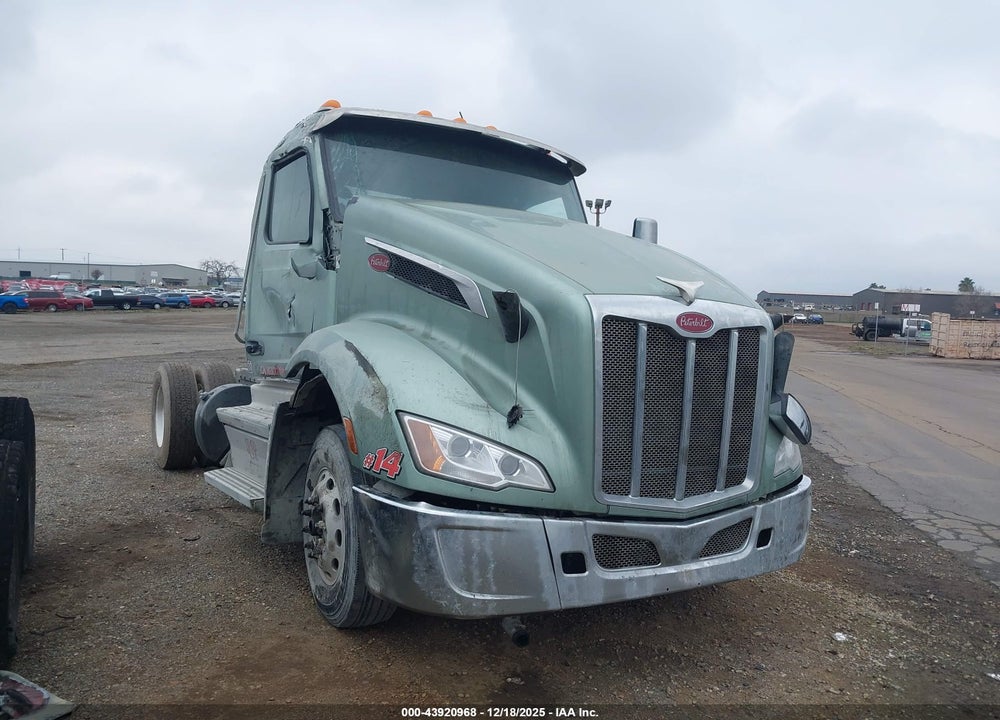 2023 PETERBILT 579 VIN: 1XPBA48X8PD799784
