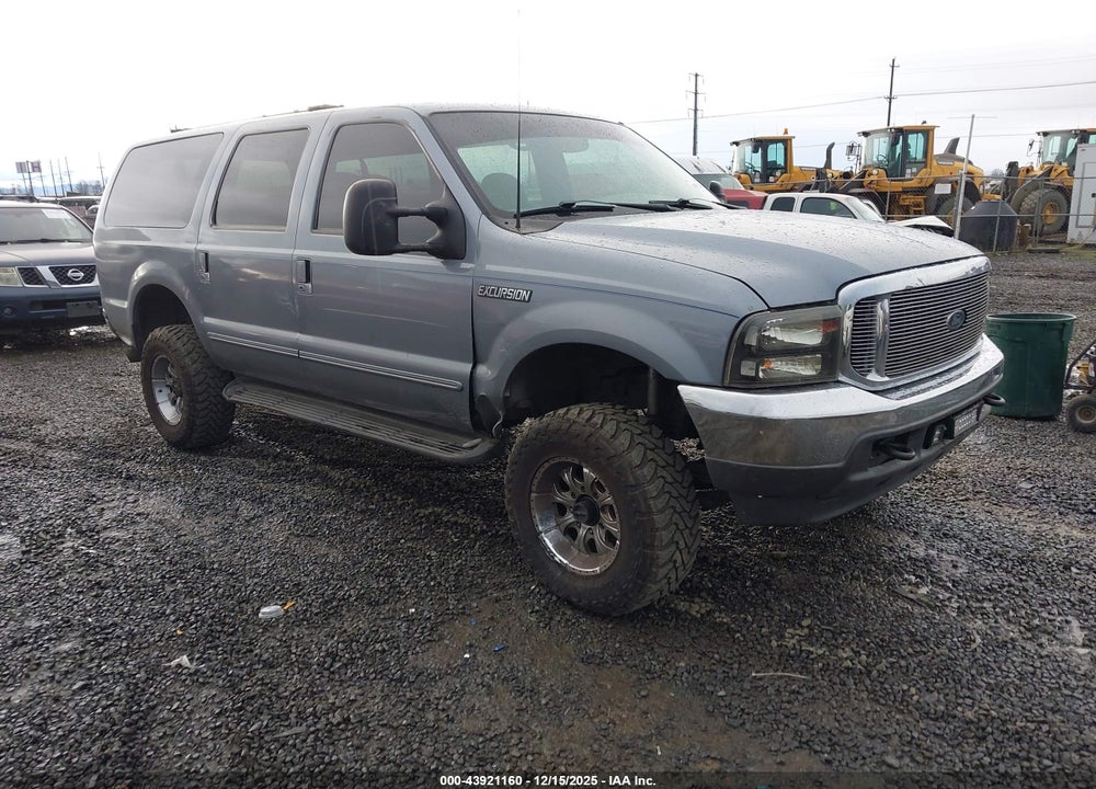 2000 FORD EXCURSION XLT VIN: 1FMNU41S8YED23787