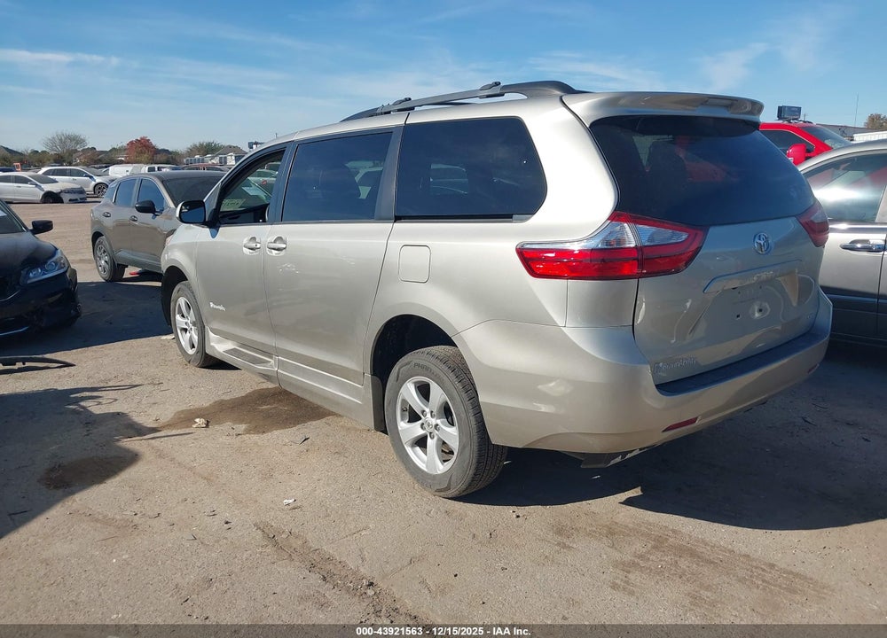 2015 TOYOTA SIENNA LE 8 PASSENGER VIN: 5TDKK3DC6FS663698