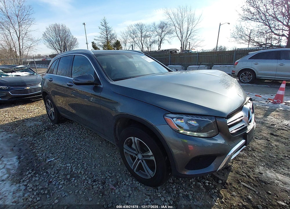 2016 MERCEDES-BENZ GLC 300 4MATIC VIN: WDC0G4KB8GF111558