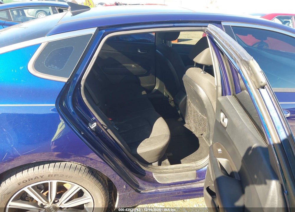 2019 KIA OPTIMA LX VIN: 5XXGT4L36KG331184