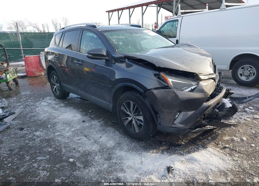 2016 TOYOTA RAV4 XLE VIN: 2T3WFREV4GW263177