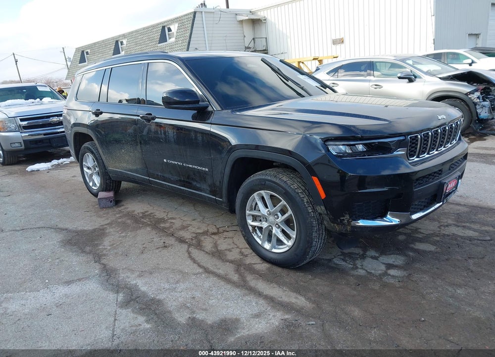 2025 JEEP GRAND CHEROKEE L LAREDO 4X4 VIN: 1C4RJKAG1S8712582