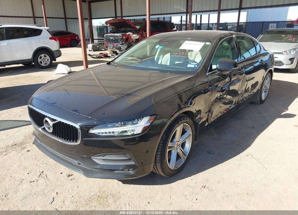 2018 VOLVO S90 T5 MOMENTUM VIN: LVY982AK7JP020906