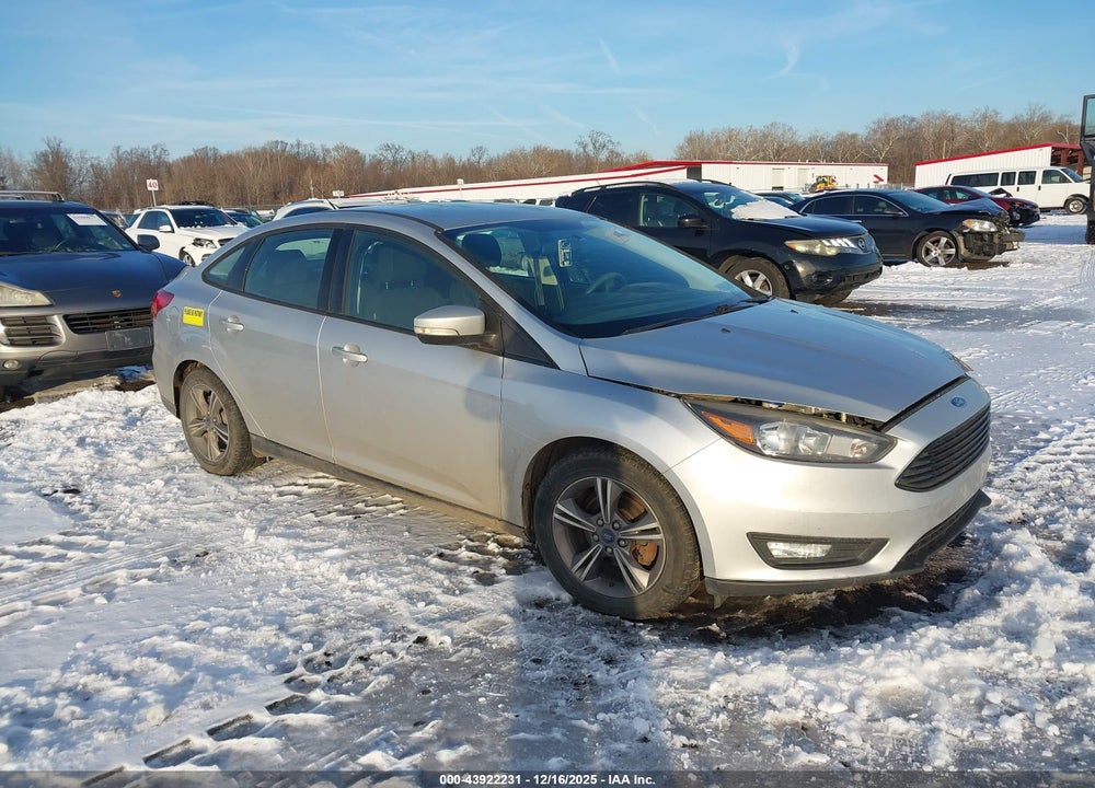 2017 FORD FOCUS SE VIN: 1FADP3FE0HL301529
