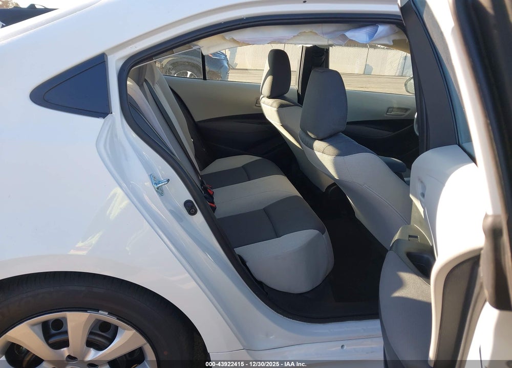 2026 TOYOTA COROLLA LE VIN: 5YFB4MDE9TP378757