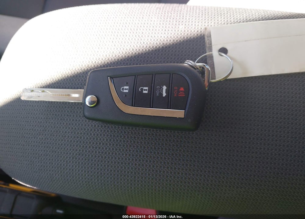2026 TOYOTA COROLLA LE VIN: 5YFB4MDE9TP378757