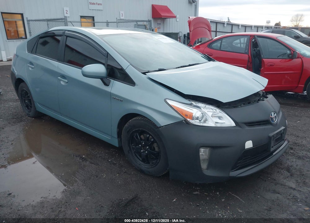2015 TOYOTA PRIUS TWO VIN: JTDKN3DU3F1914867