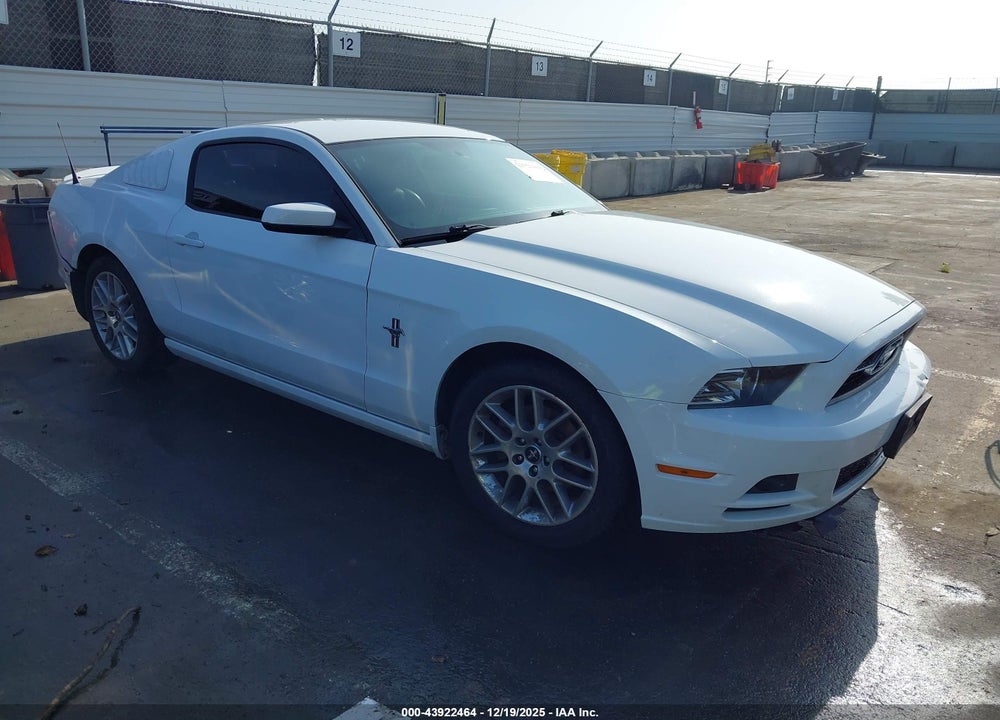 2014 FORD MUSTANG V6 PREMIUM VIN: 1ZVBP8AM4E5278377