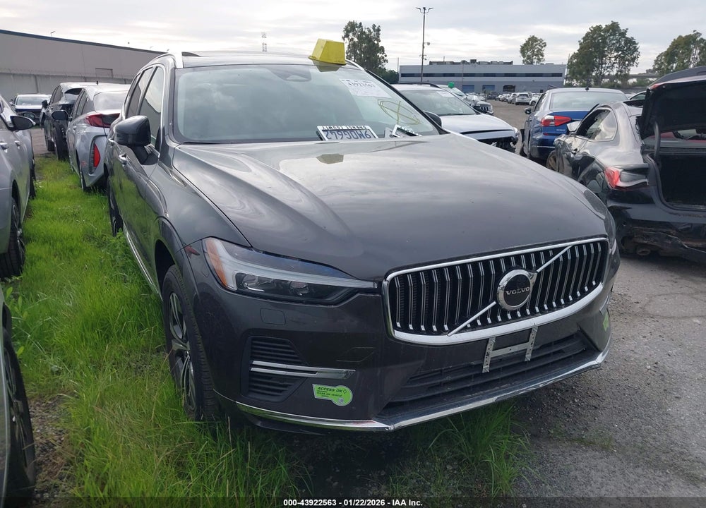 2023 VOLVO XC60 RECHARGE PLUG-IN HYBRID T8 CORE BRIGHT THEME VIN: YV4H60DV1P1226136