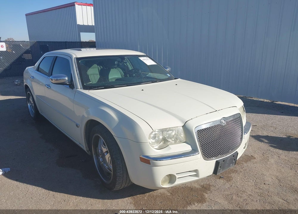 2005 CHRYSLER 300C VIN: 2C3JA63H45H658482