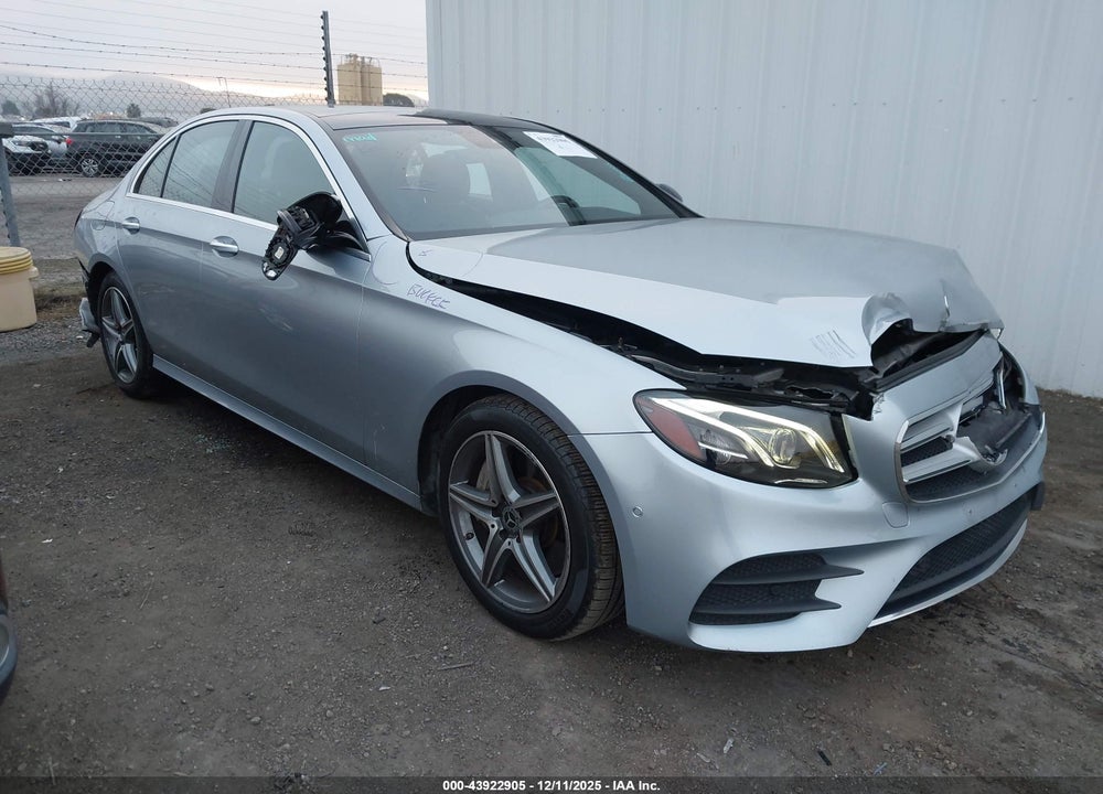 2018 MERCEDES-BENZ E 300 VIN: WDDZF4JB3JA385598
