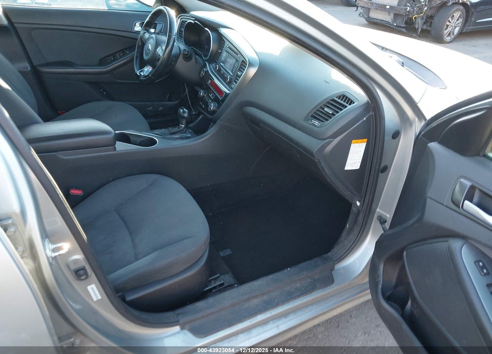 2015 KIA OPTIMA HYBRID VIN: KNAGM4AD6F5083115