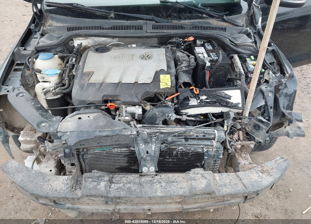 2011 VOLKSWAGEN JETTA 2.0L TDI VIN: 3VWLL7AJ6BM101299
