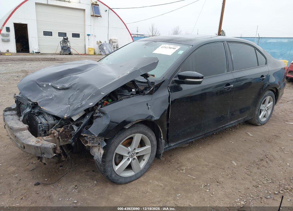2011 VOLKSWAGEN JETTA 2.0L TDI VIN: 3VWLL7AJ6BM101299