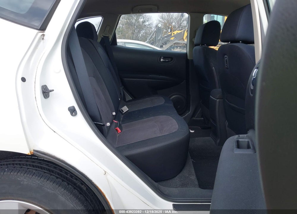 2011 NISSAN ROGUE S VIN: JN8AS5MV5BW258746