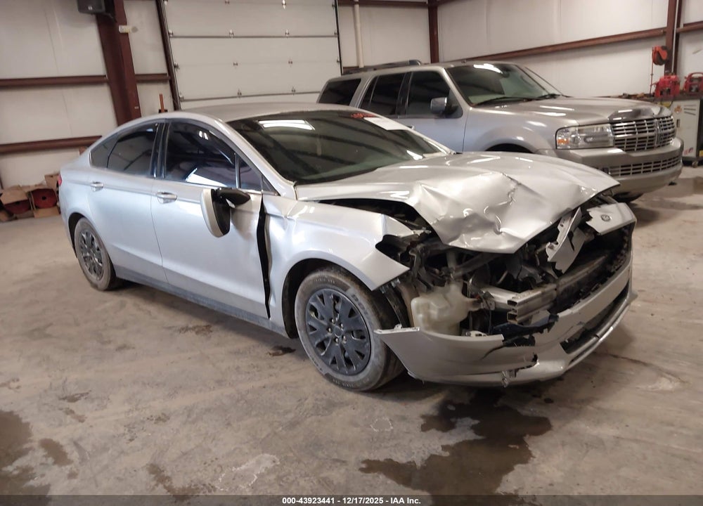2014 FORD FUSION S VIN: 3FA6P0G78ER394739