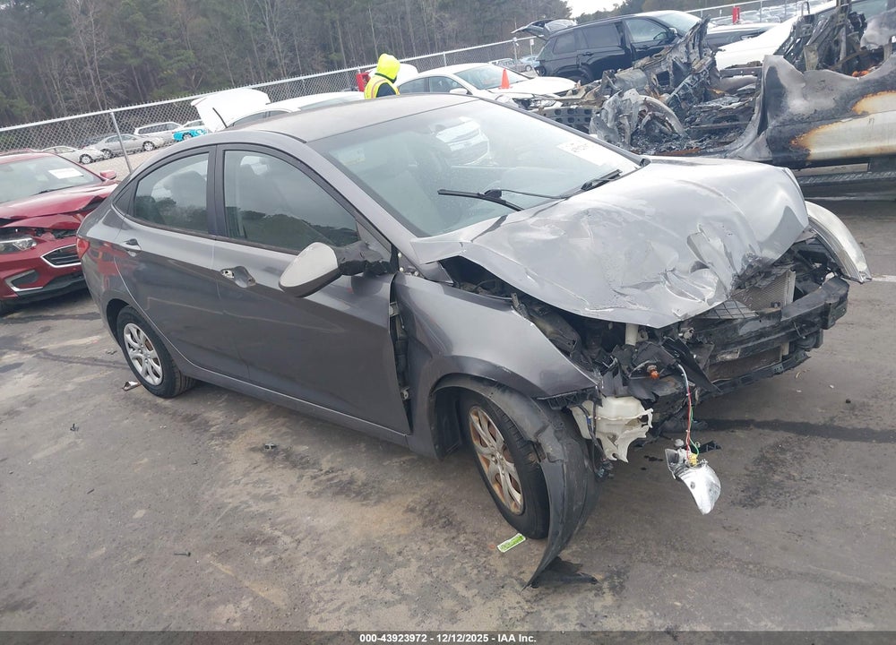 2013 HYUNDAI ACCENT GLS VIN: KMHCT4AE7DU485320