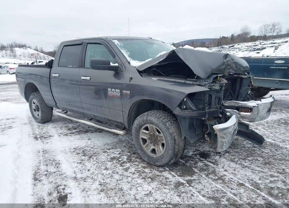 2015 RAM 2500 SLT VIN: 3C6TR5DT4FG623461