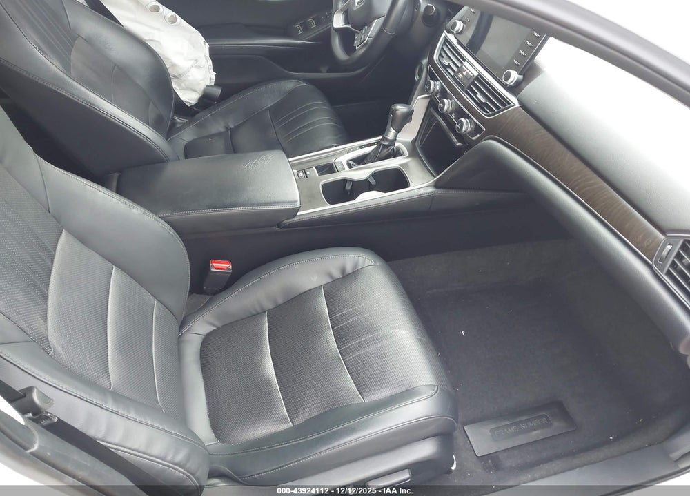 2018 HONDA ACCORD EX-L VIN: 1HGCV1F50JA109899
