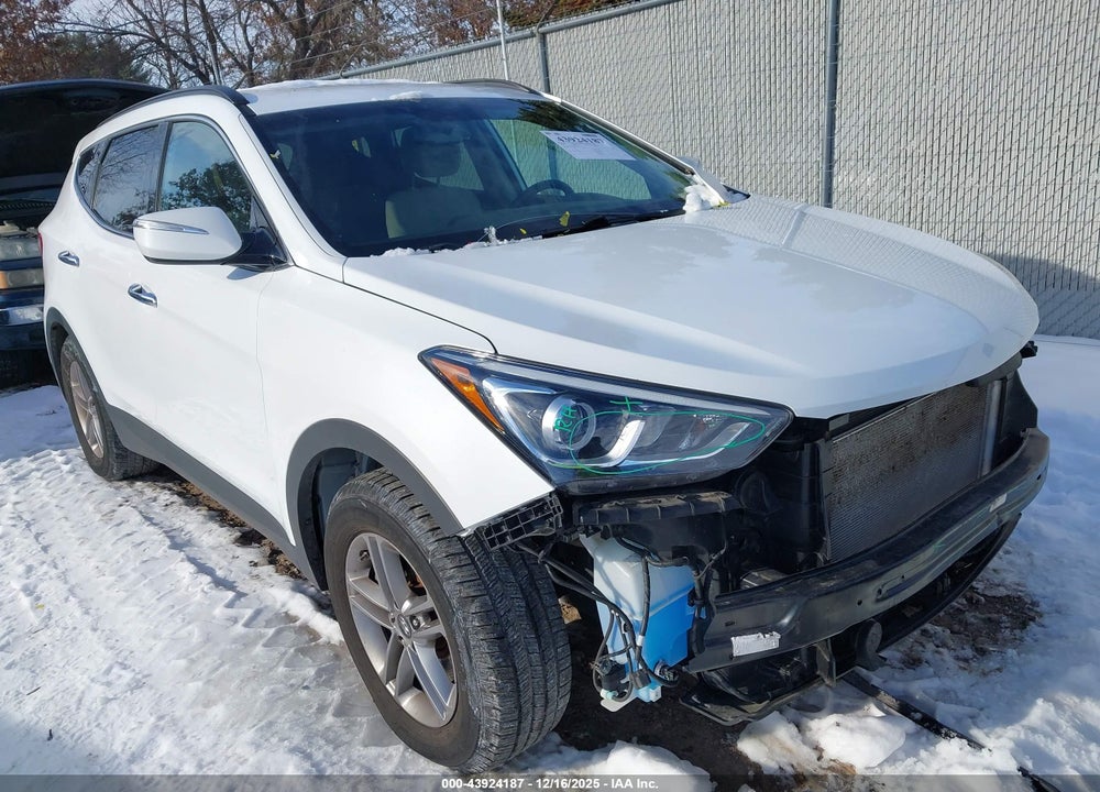 2017 HYUNDAI SANTA FE SPORT 2.4L VIN: 5NMZUDLB0HH051803