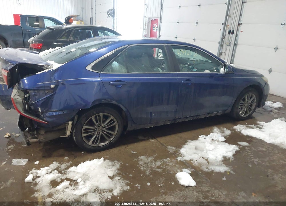 2016 TOYOTA CAMRY SE VIN: 4T1BF1FK7GU535587
