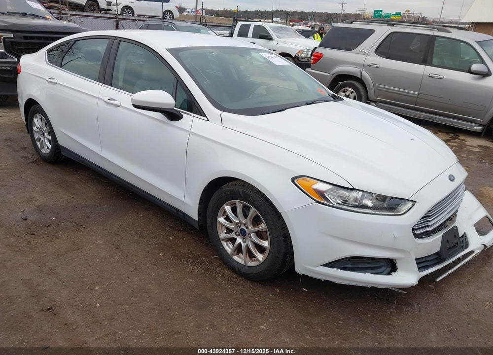 2016 FORD FUSION S VIN: 1FA6P0G78G5122276