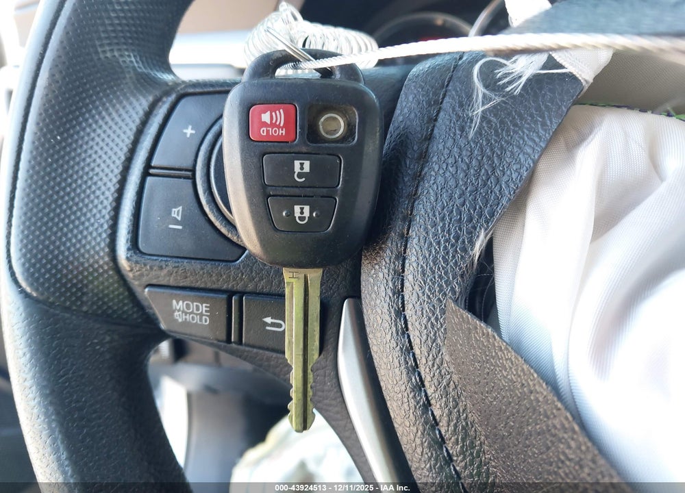 2014 TOYOTA COROLLA LE PLUS VIN: 5YFBURHE1EP035046