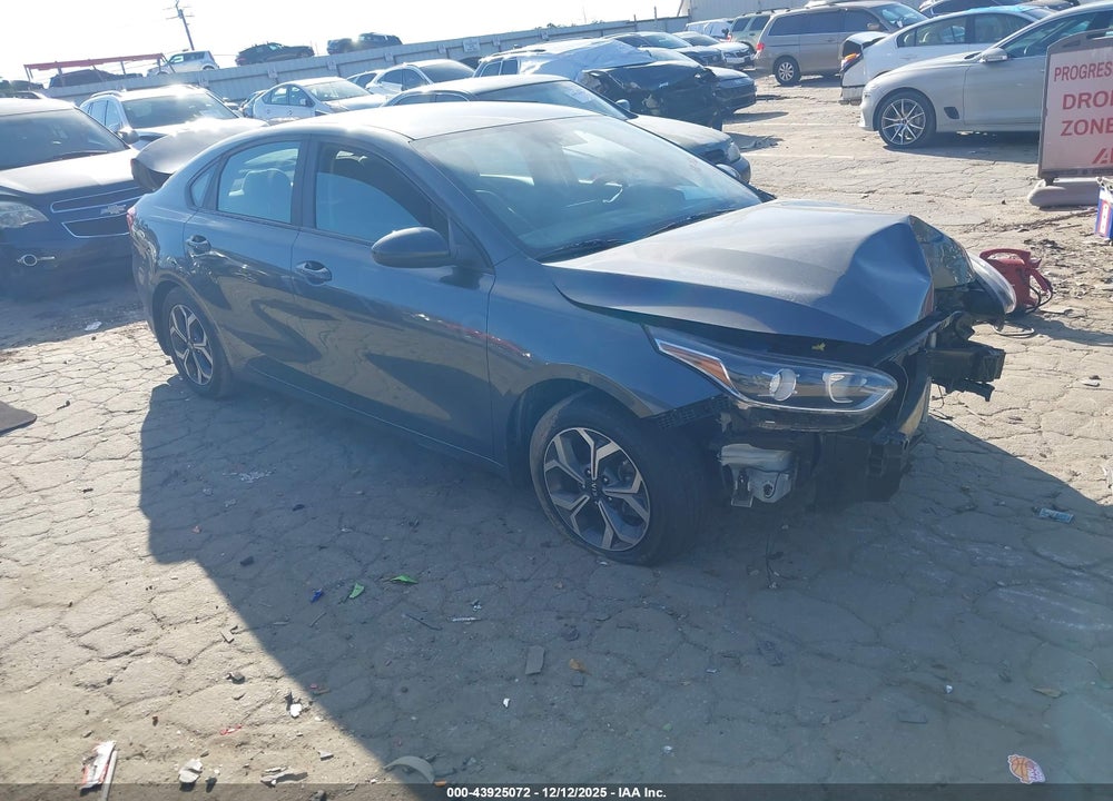 2020 KIA FORTE LXS VIN: 3KPF24AD2LE165587