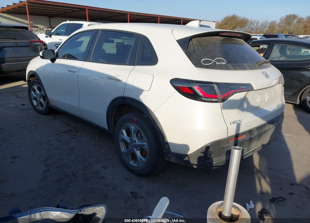 2024 HONDA HR-V 2WD LX VIN: 3CZRZ1H38RM715873