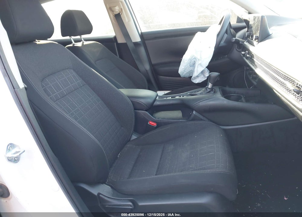 2024 HONDA HR-V 2WD LX VIN: 3CZRZ1H38RM715873