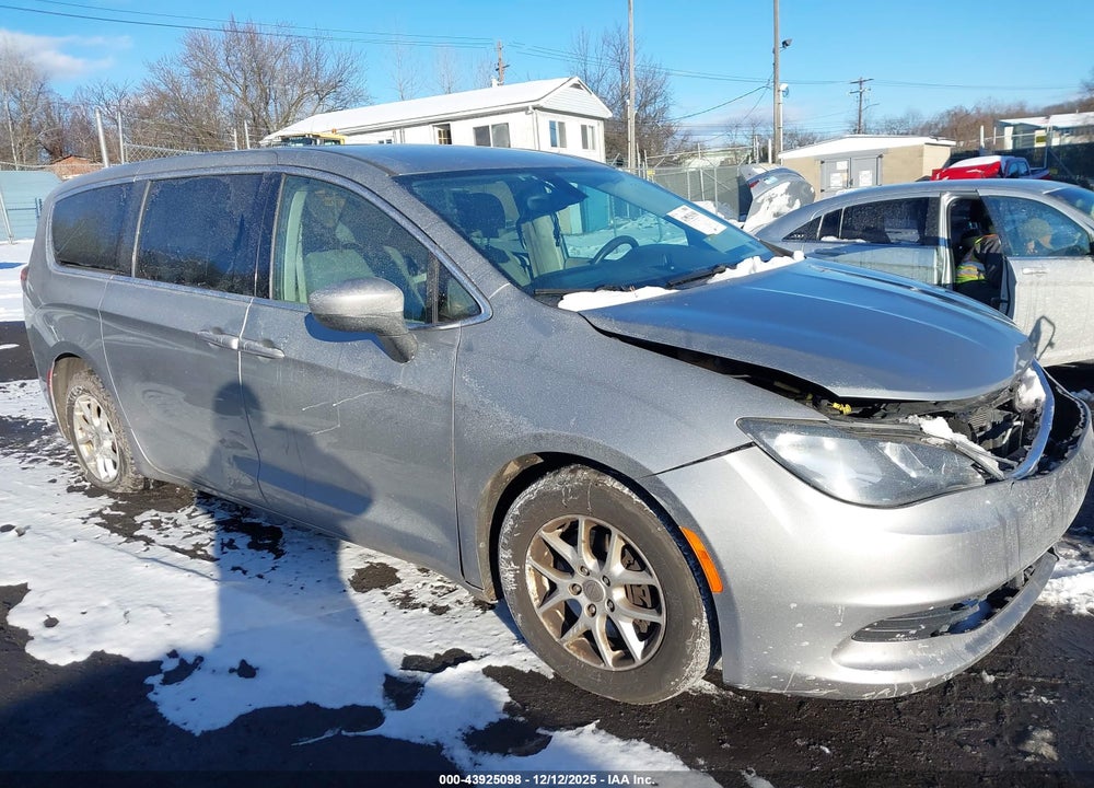 2017 CHRYSLER PACIFICA TOURING VIN: 2C4RC1DG6HR517641