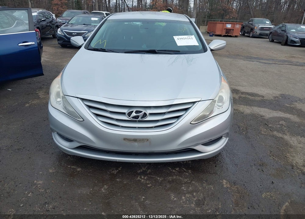 2011 HYUNDAI SONATA GLS VIN: 5NPEB4AC5BH288586