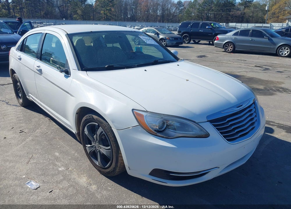 2014 CHRYSLER 200 LX VIN: 1C3CCBAB8EN140795