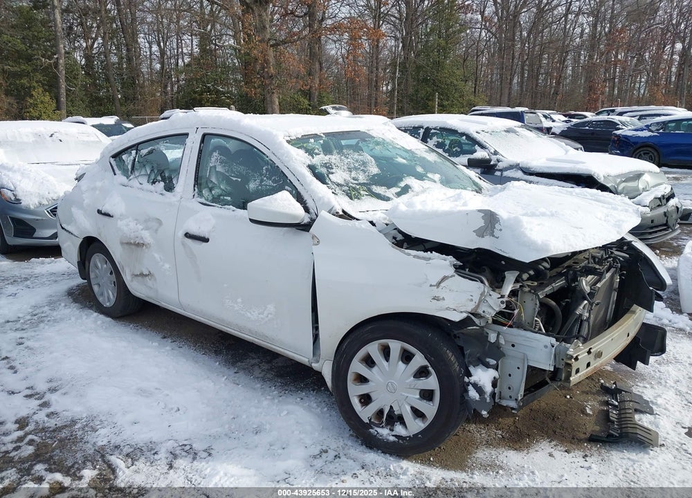 2017 NISSAN VERSA 1.6 S+ VIN: 3N1CN7APXHL833423