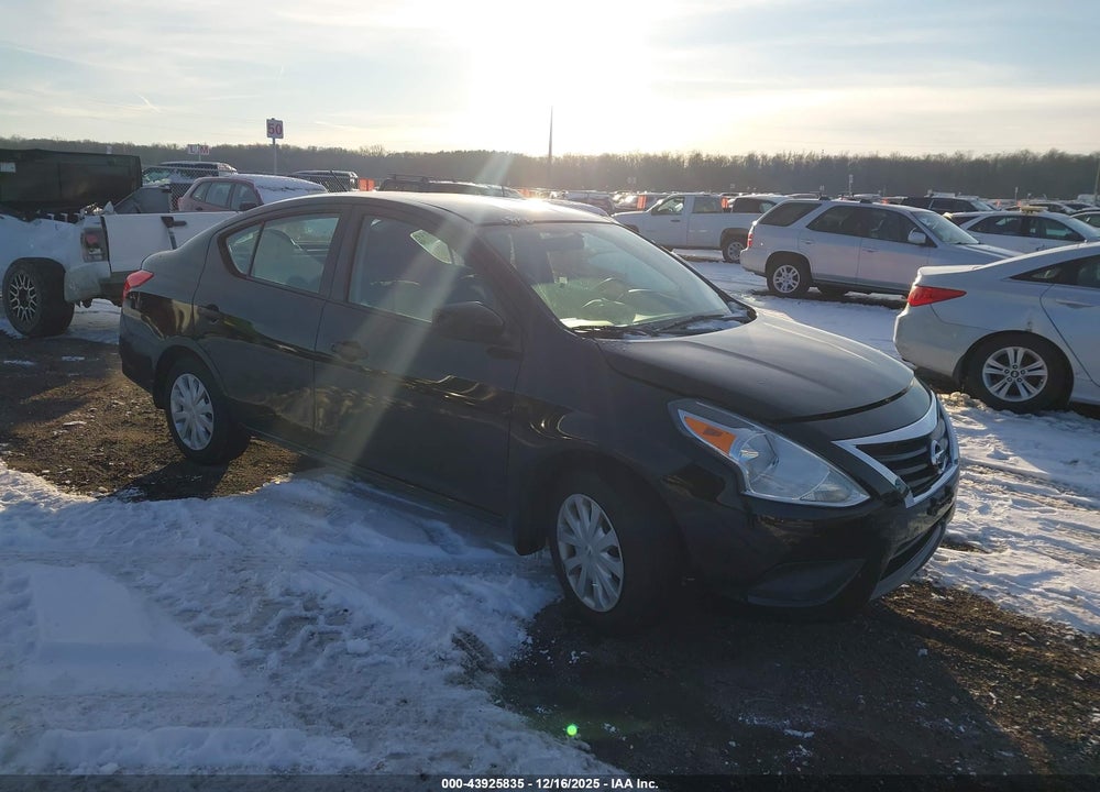 2018 NISSAN VERSA 1.6 S VIN: 3N1CN7AP0JL814840