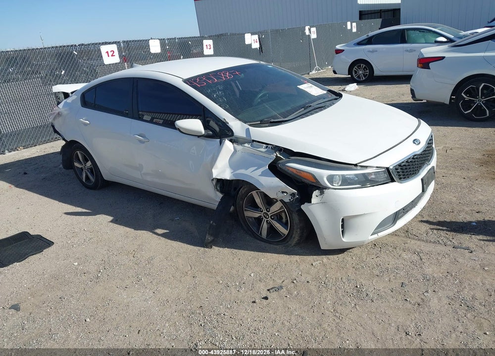 2018 KIA FORTE LX VIN: 3KPFL4A72JE191692