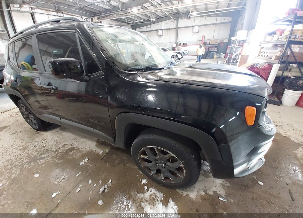 2017 JEEP RENEGADE LATITUDE 4X4 VIN: ZACCJBBBXHPE89064