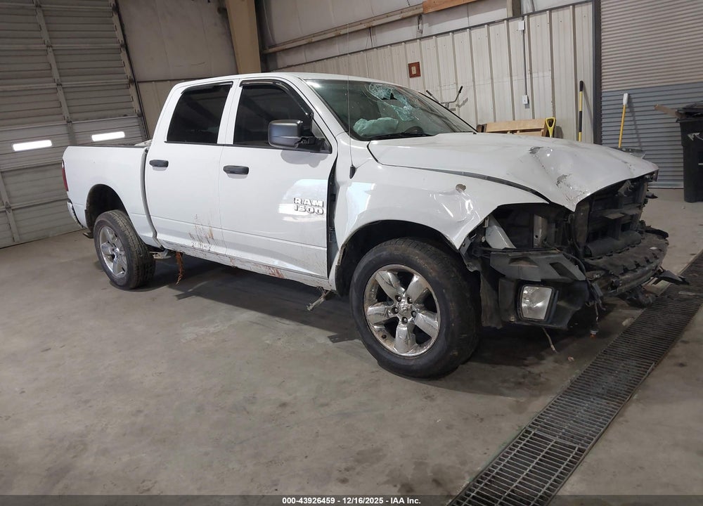 2018 RAM 1500 EXPRESS  4X4 5'7 BOX VIN: 1C6RR7KG5JS258916