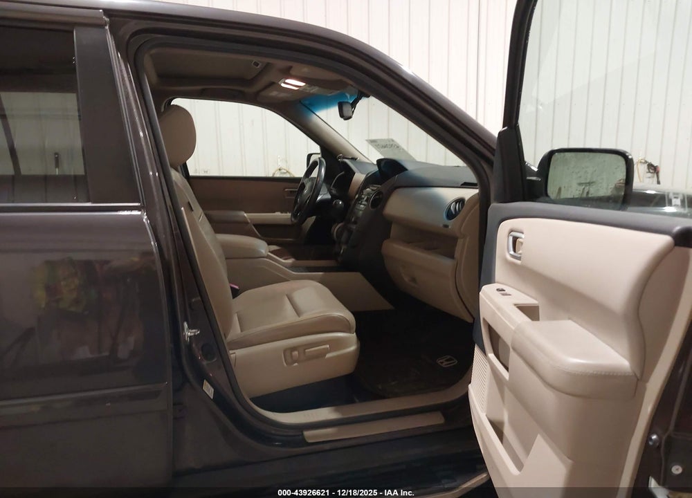 2012 HONDA PILOT EX-L VIN: 5FNYF4H64CB029802