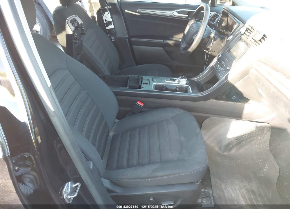 2019 FORD FUSION SE VIN: 3FA6P0HD1KR173113