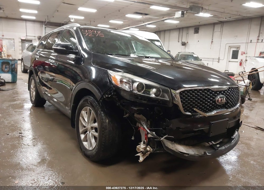 2018 KIA SORENTO 2.4L LX VIN: 5XYPGDA36JG376918